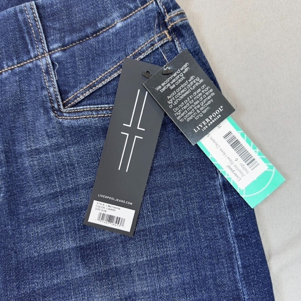 Liverpool Jeans Skirt 6 , 28 Cat Eye Pull On Dark Wash Denim raw hem NEW - Picture 5 of 16